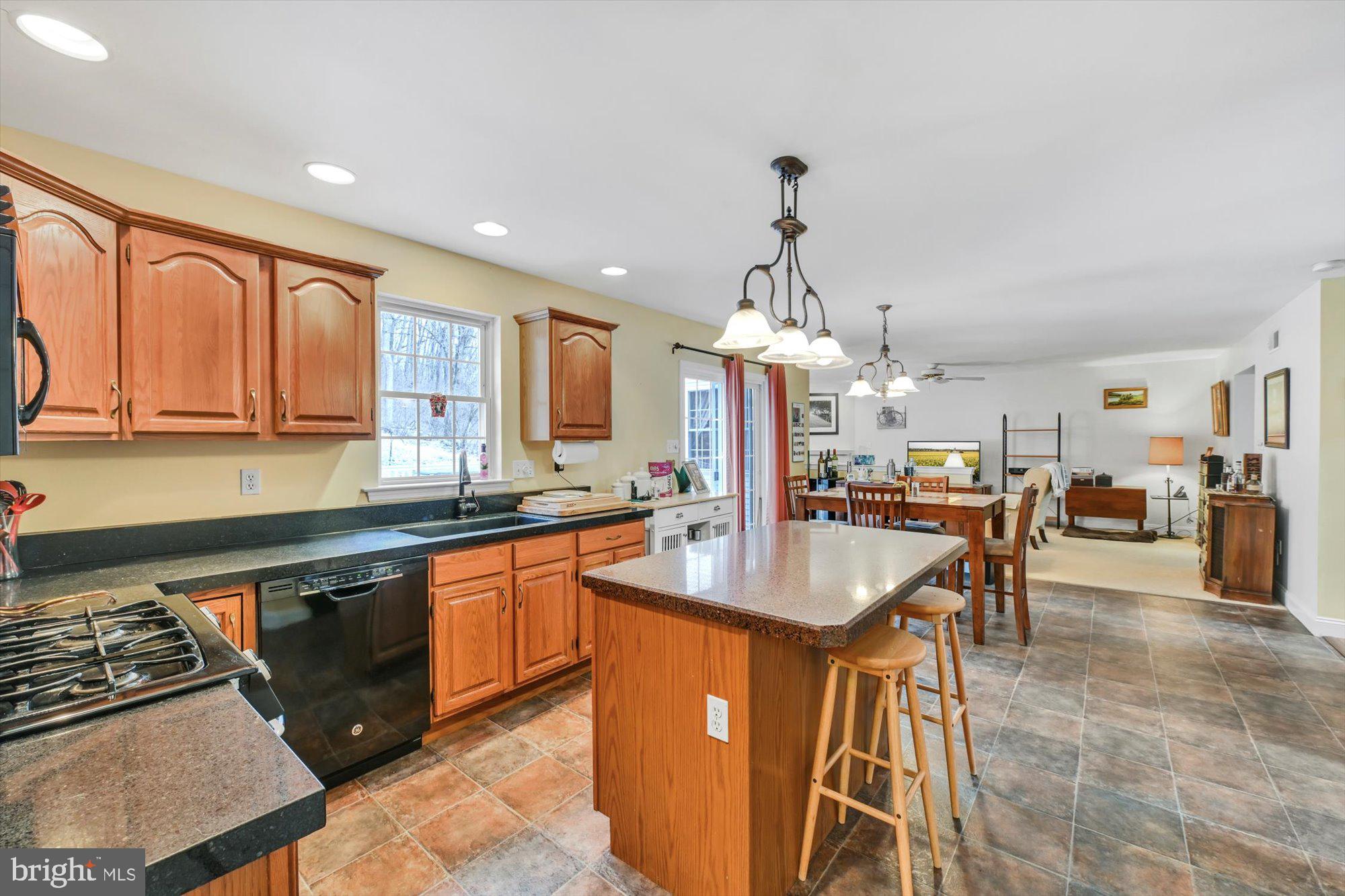 41 Madison Drive Reading, PA 19606 - Photo 14 of 38