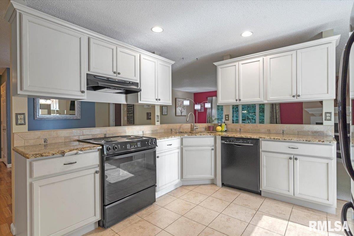 1009 Rickard Court Springfield, IL 62704 - Photo 11 of 29 Gallery Image 11