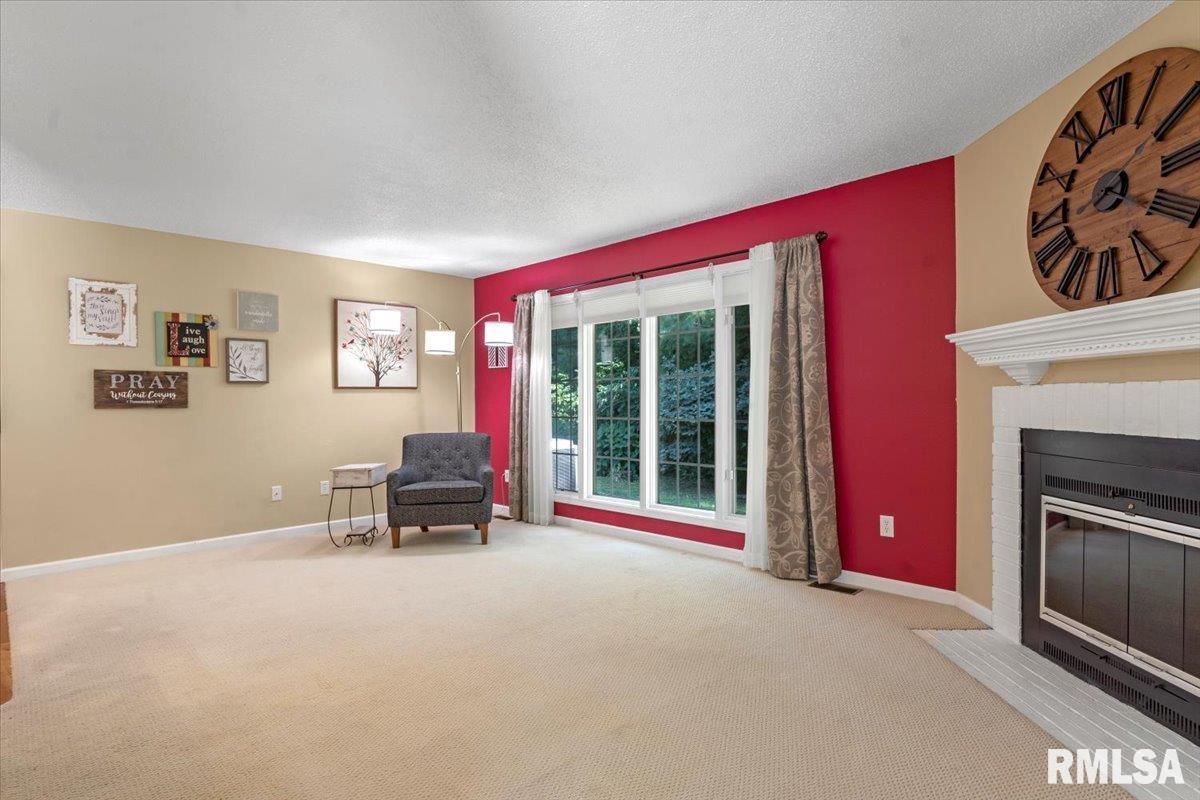 1009 Rickard Court Springfield, IL 62704 - Photo 9 of 29 Gallery Image 9