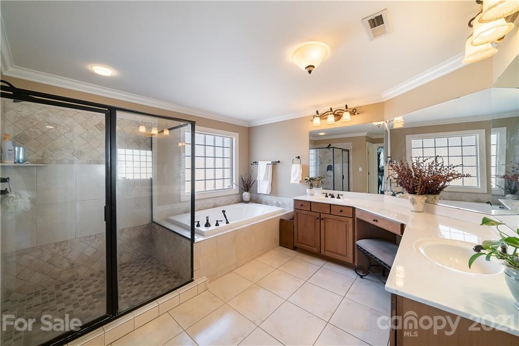 268 Hemmingway Lane Fort Mill, SC 29708 - Photo 28 of 43 a large white kitchen with a large window