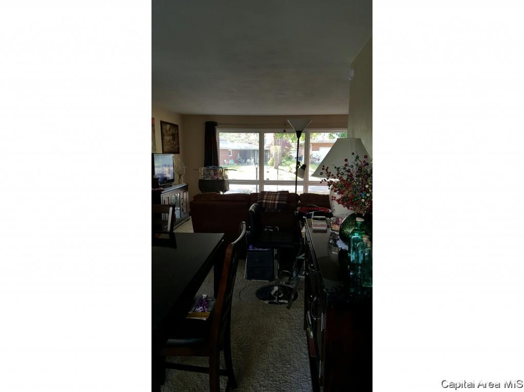 505 Witherspoon Drive Springfield, IL 62704 - Photo 3 of 15 Gallery Image 3