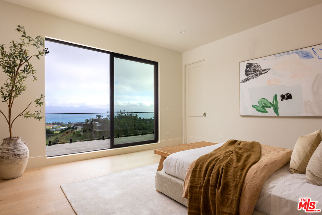 29924 Harvester Road Malibu, CA 90265 - Photo 16 of 30