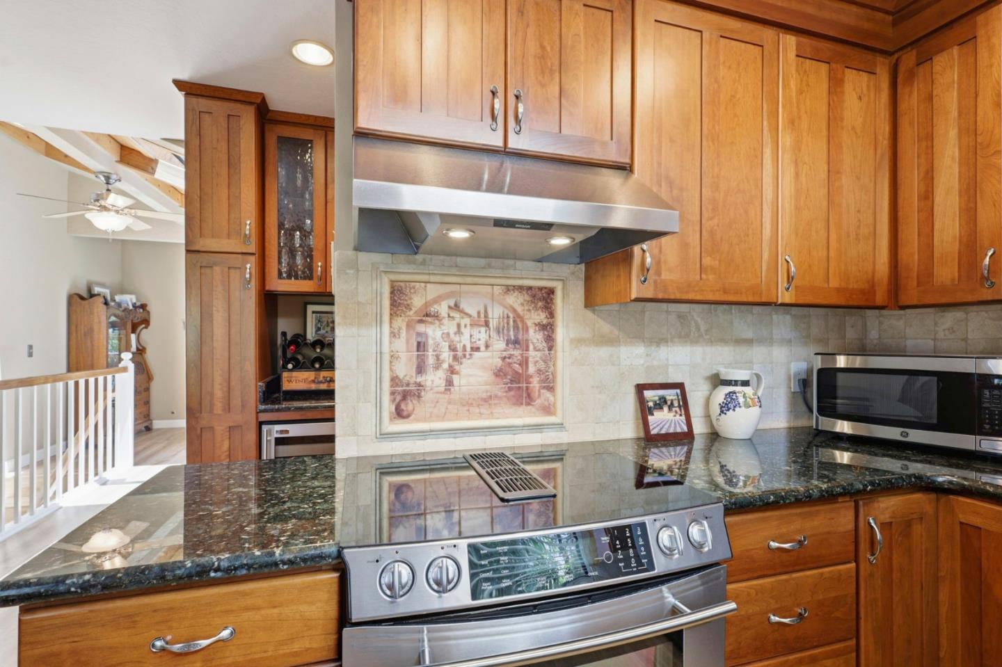2052 Wharf Road Capitola, CA 95010 - Photo 27 of 48