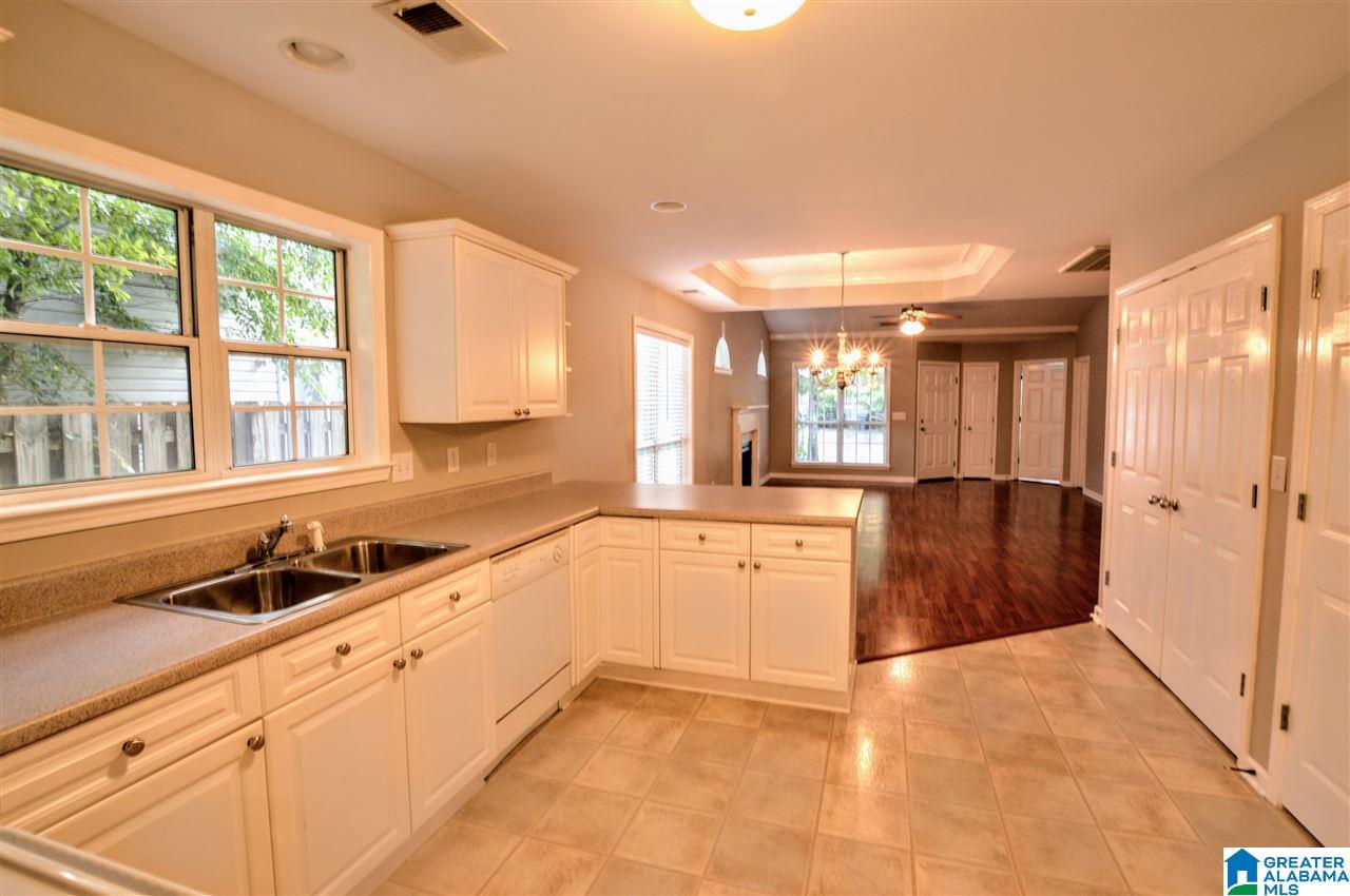 411 Midridge Lane Pelham, AL 35124 - Photo 9 of 23