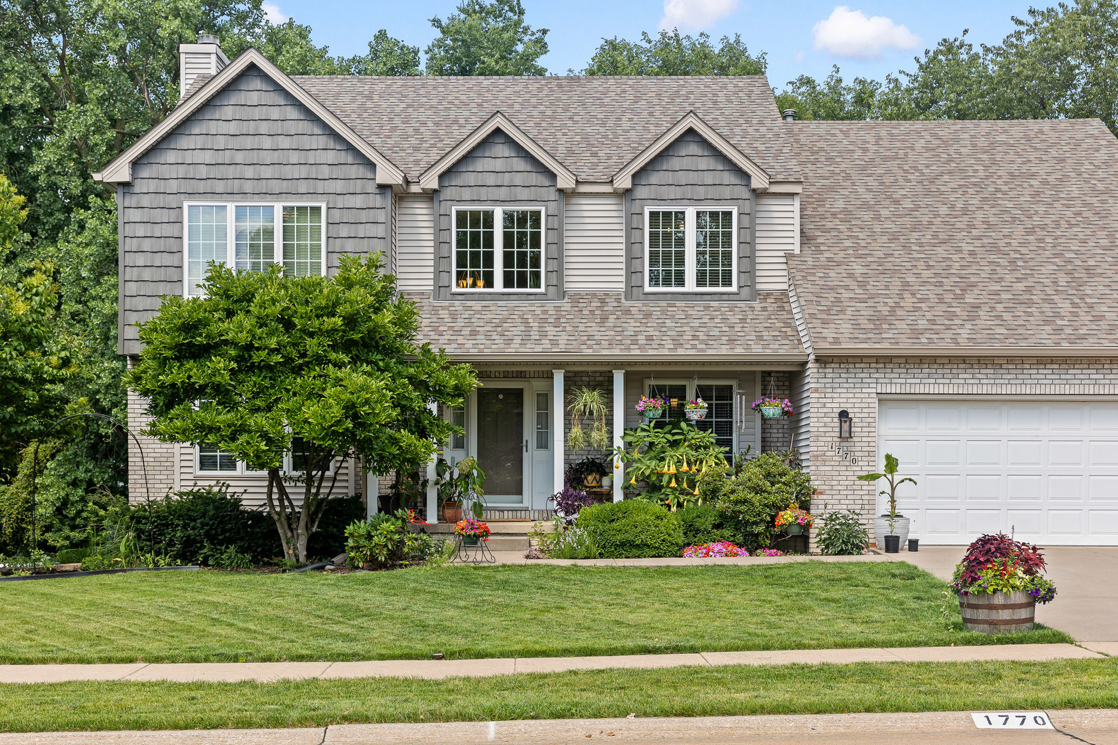 1770 Plum Tree Road Bettendorf, IA 52722 - Photo 4 of 45