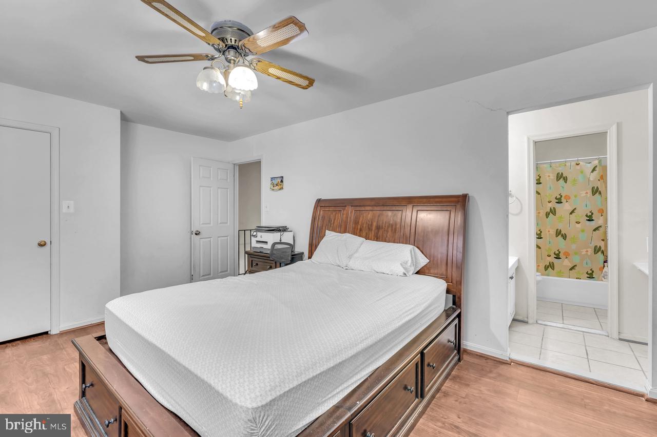 7437 Jayhawk Street Annandale, VA 22003 - Photo 12 of 29