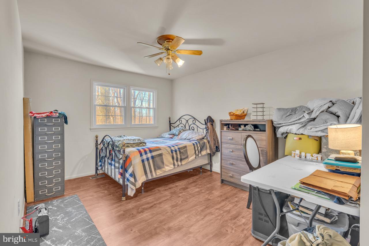 7437 Jayhawk Street Annandale, VA 22003 - Photo 15 of 29