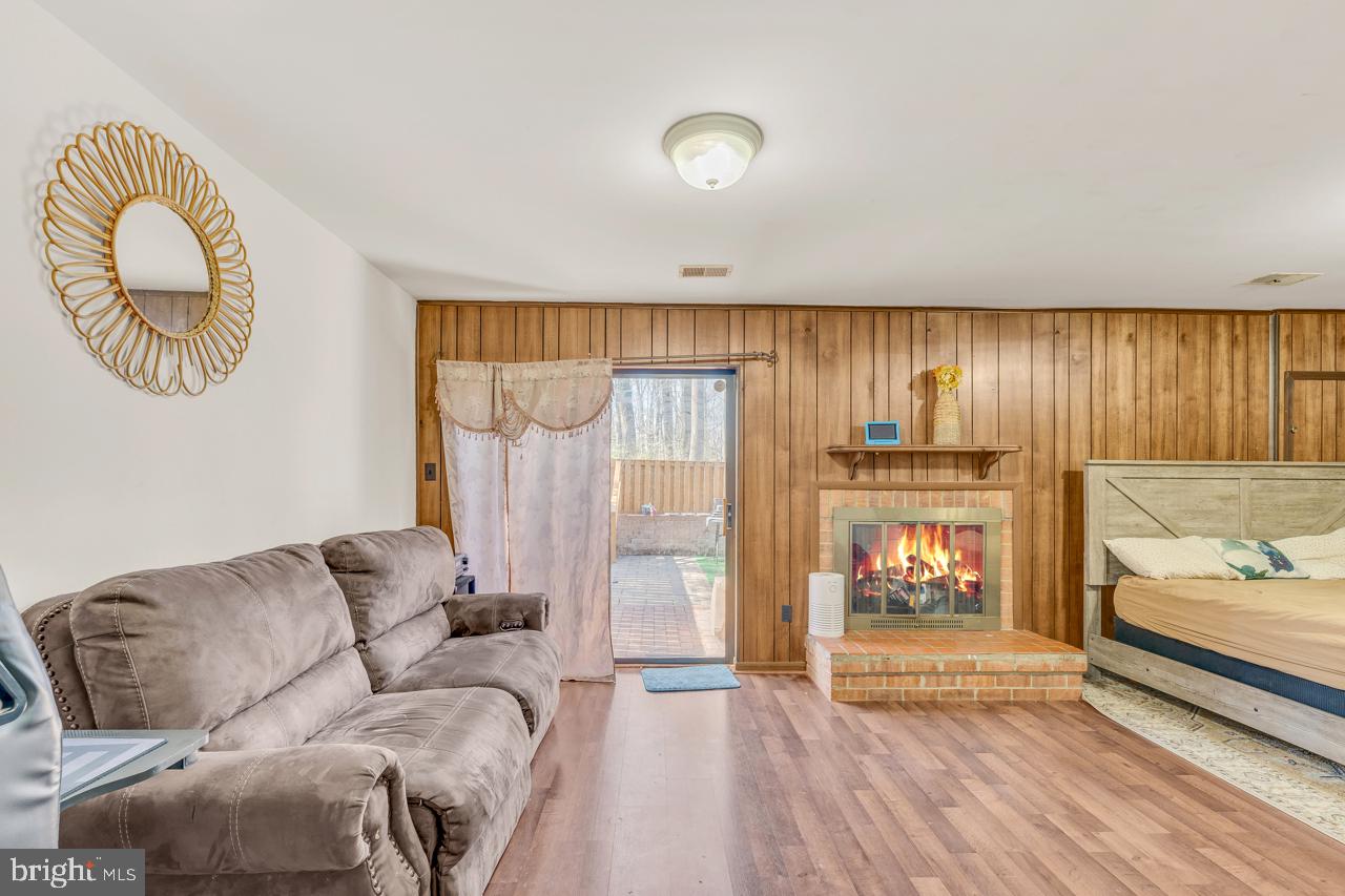 7437 Jayhawk Street Annandale, VA 22003 - Photo 23 of 29