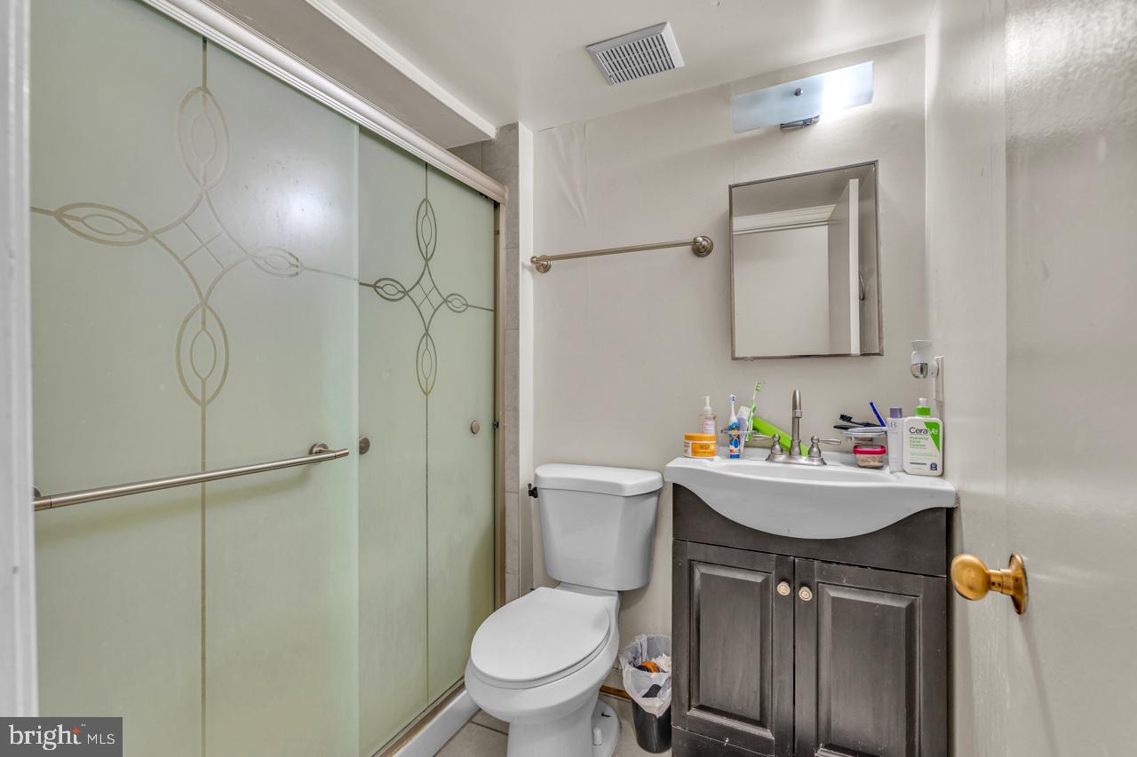 7437 Jayhawk Street Annandale, VA 22003 - Photo 24 of 29