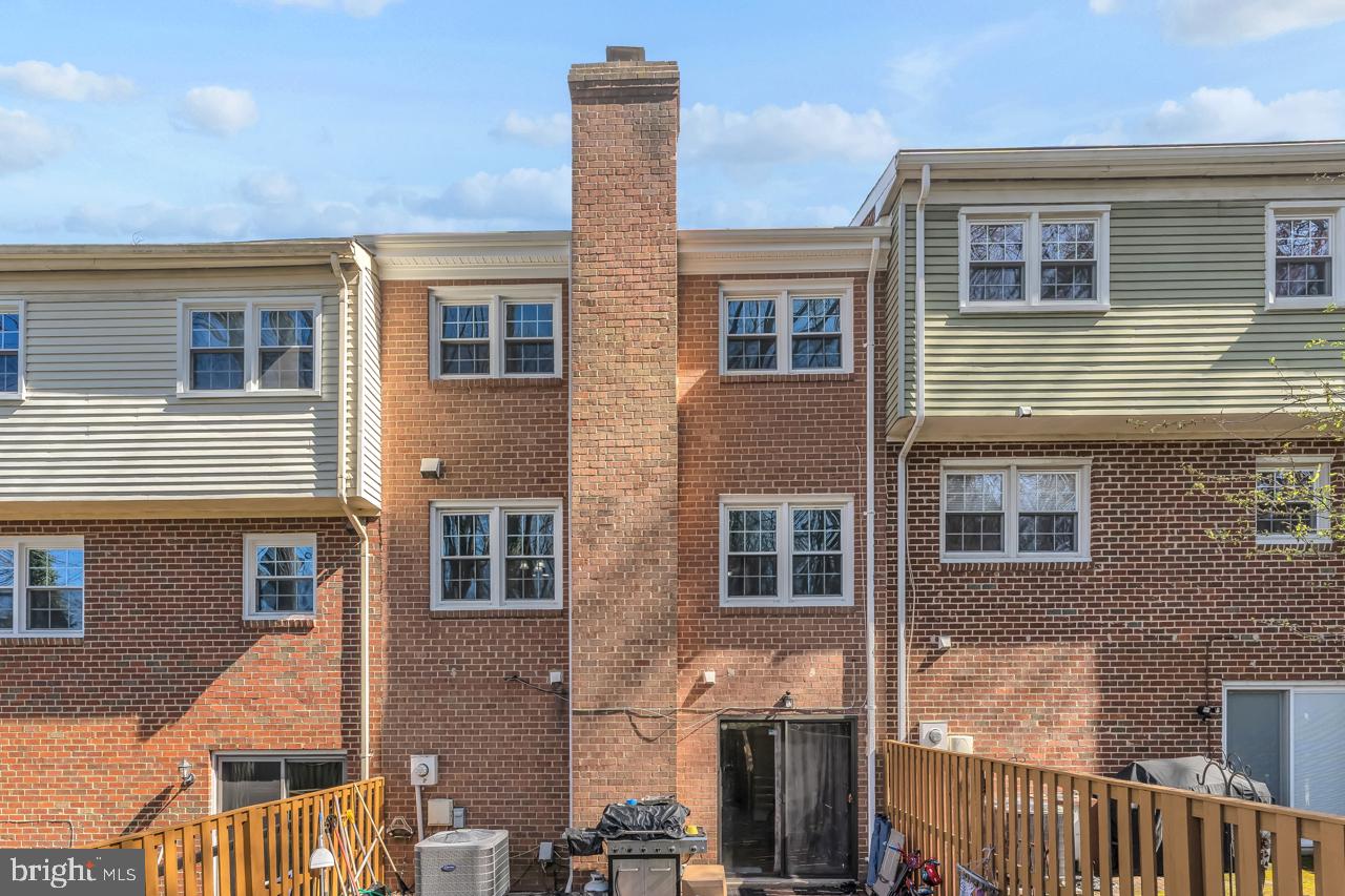 7437 Jayhawk Street Annandale, VA 22003 - Photo 27 of 29