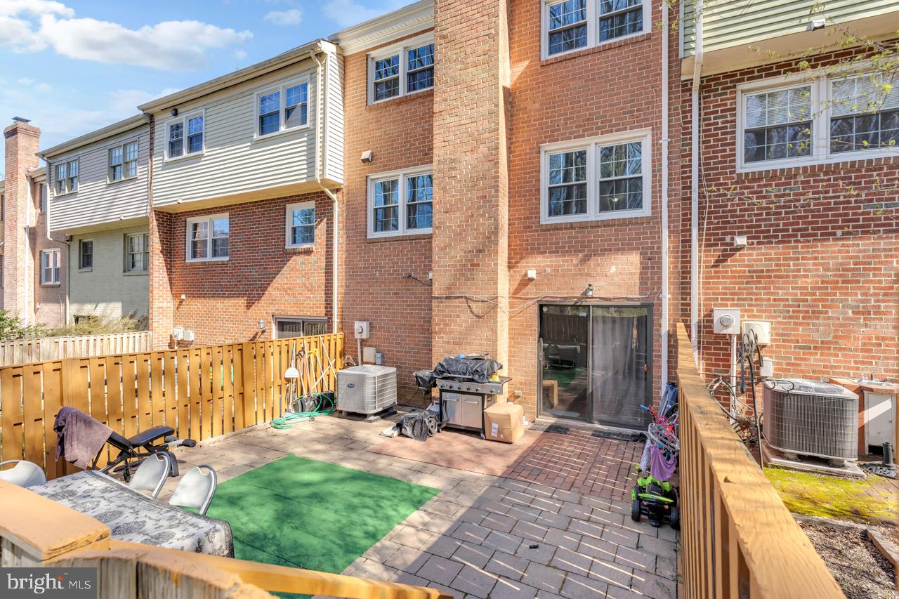 7437 Jayhawk Street Annandale, VA 22003 - Photo 29 of 29