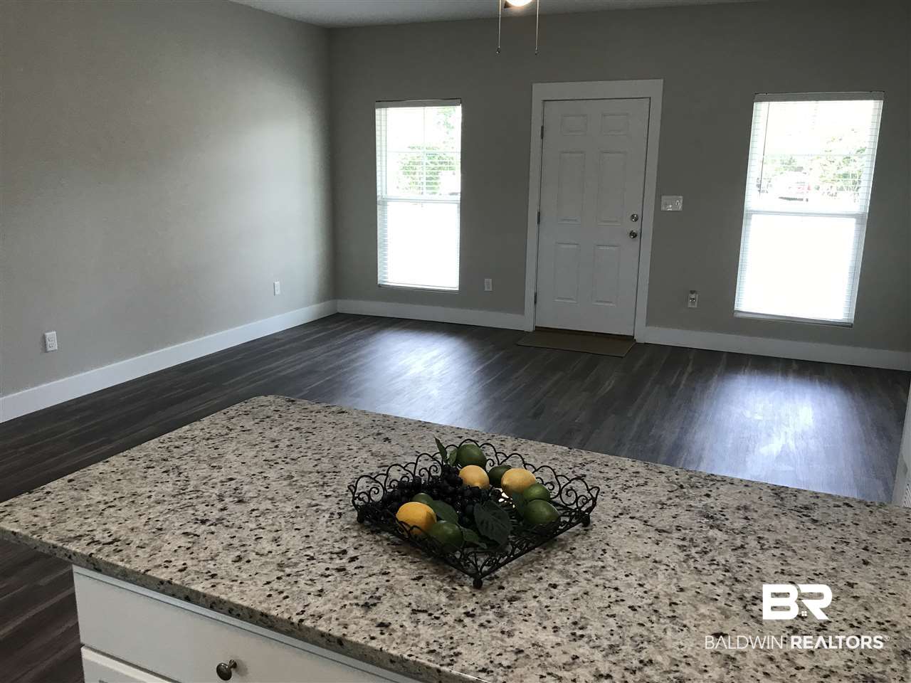 68 Steele Lane Loxley, AL 36551 - Photo 7 of 21 Livnig room and bar area
