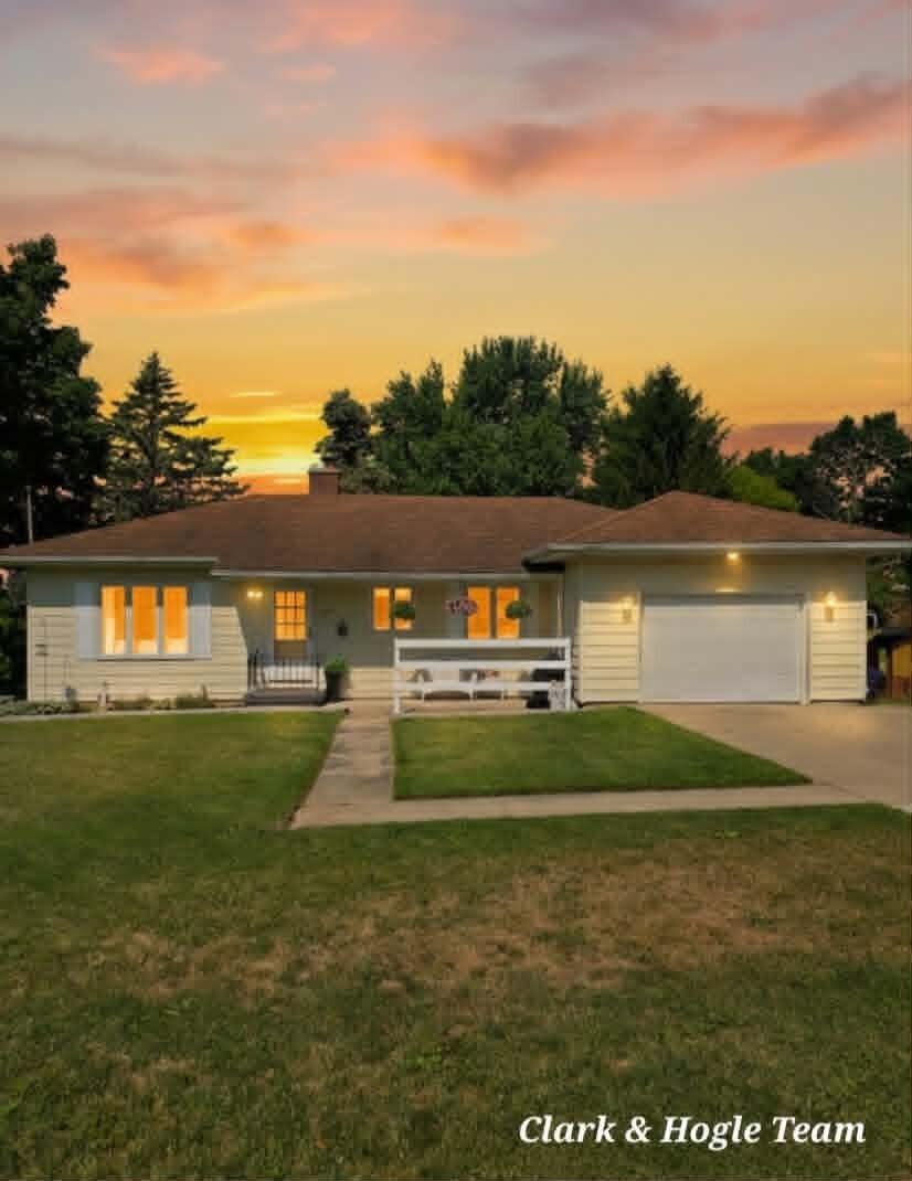 245 Higham Street Pewamo, MI 48873 - Photo 1 of 24 1798f60d-fa89-4d59-8c5c-66e70c61993c