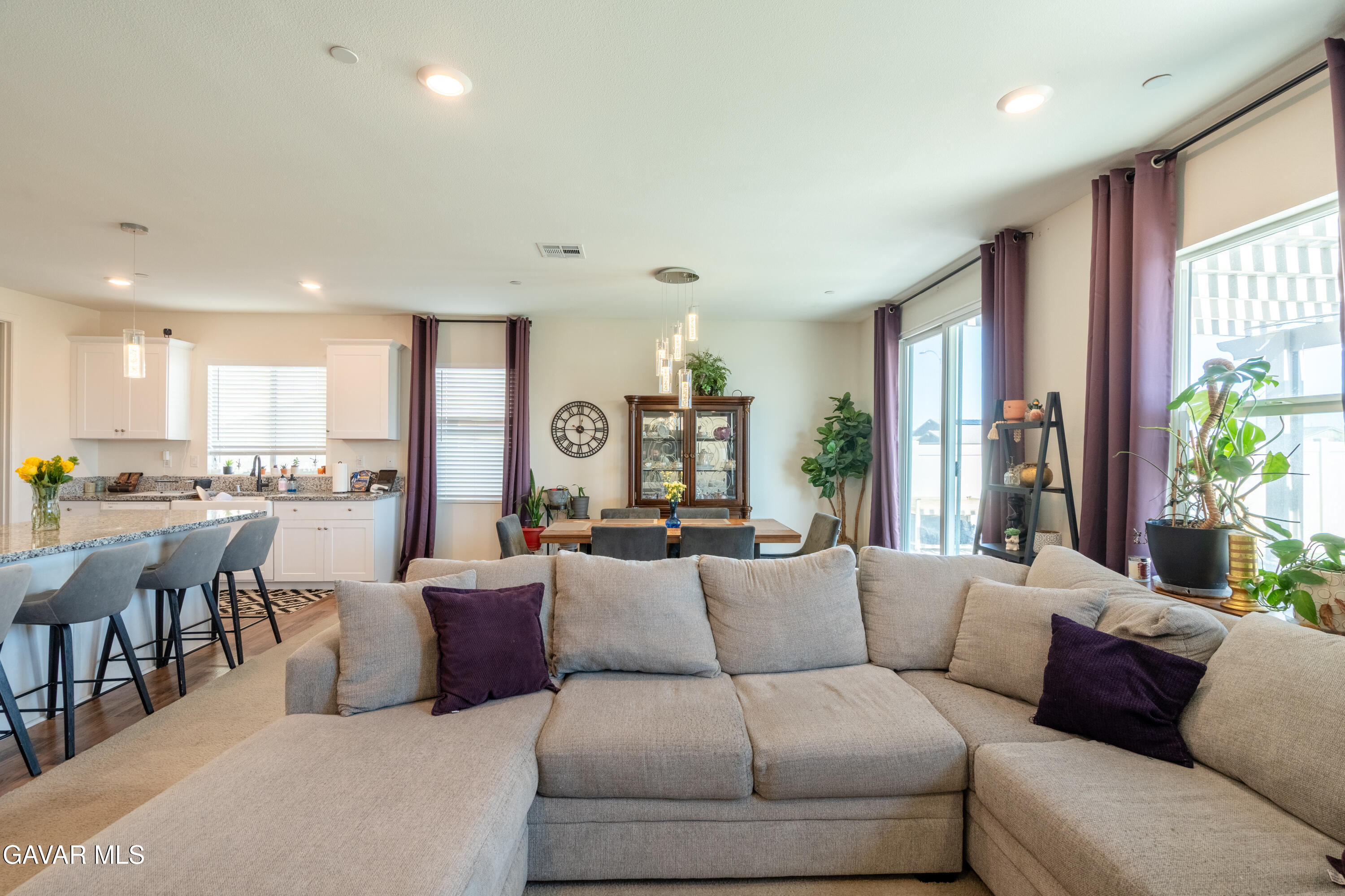 44460 Encanto Way Lancaster, CA 93536 - Photo 5 of 22 DSC02049-HDR