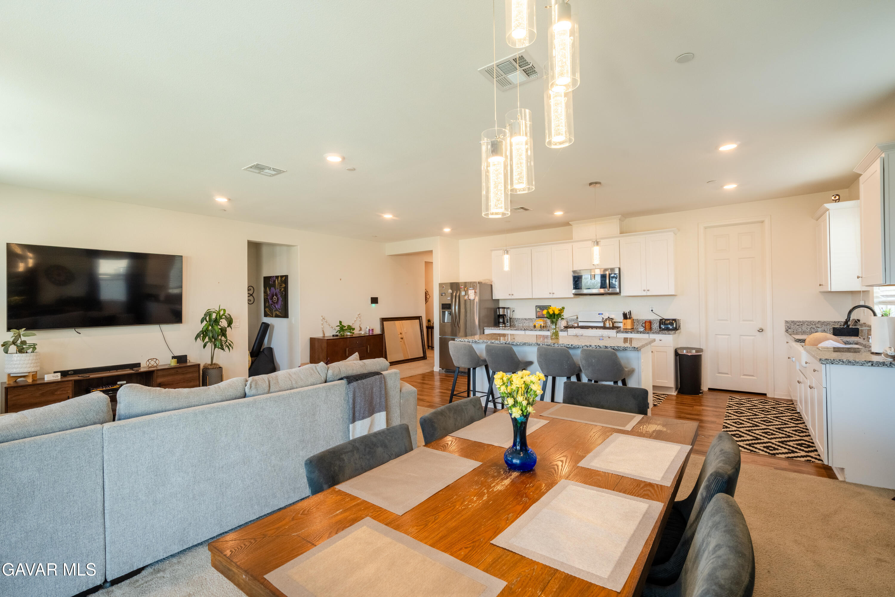 44460 Encanto Way Lancaster, CA 93536 - Photo 7 of 22 DSC02076-HDR