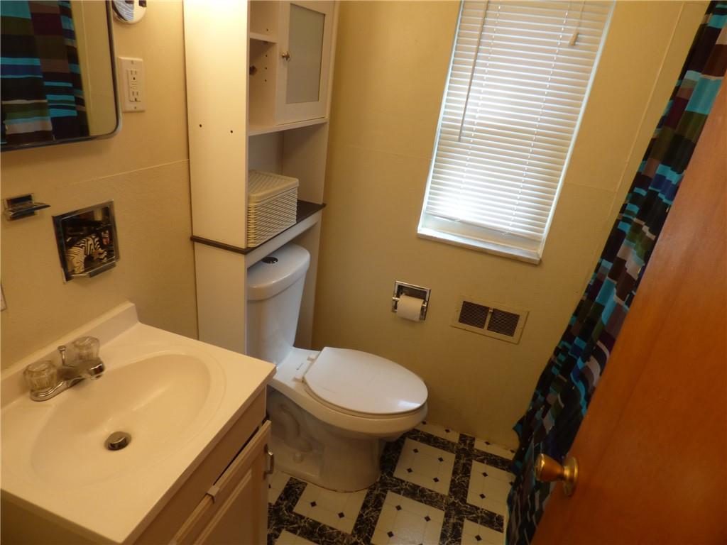 41 Charlton Street, Unit 2 Pittsburgh, PA 15204 - Photo 8 of 17 a bathroom with a sink and a toilet