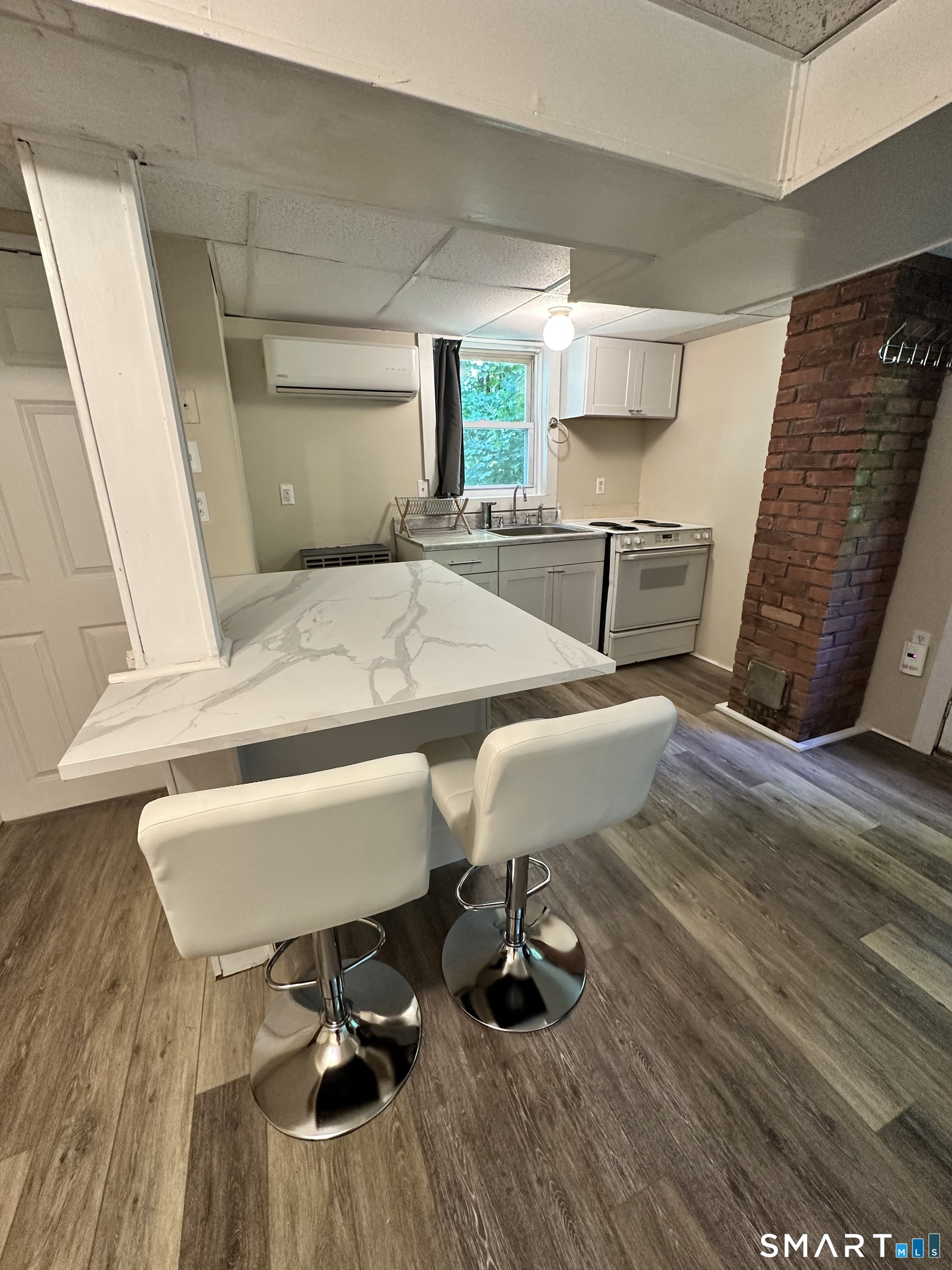 22 Lakeview Street, Unit B East Hampton, CT 06424 - Photo 8 of 16