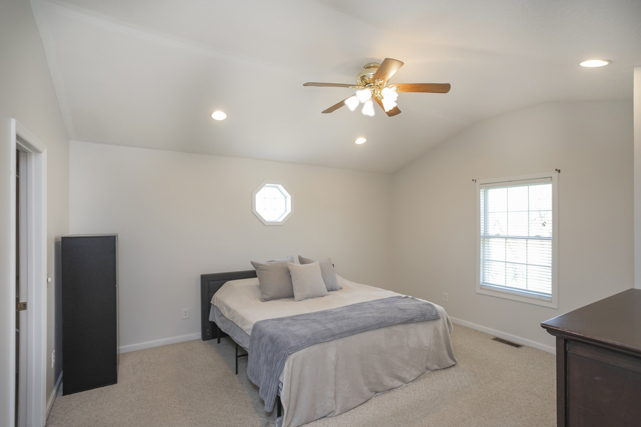 3354 Lipscomb Cemetery Road Springfield, TN 37172 - Photo 15 of 46 a bedroom with a bed and a window