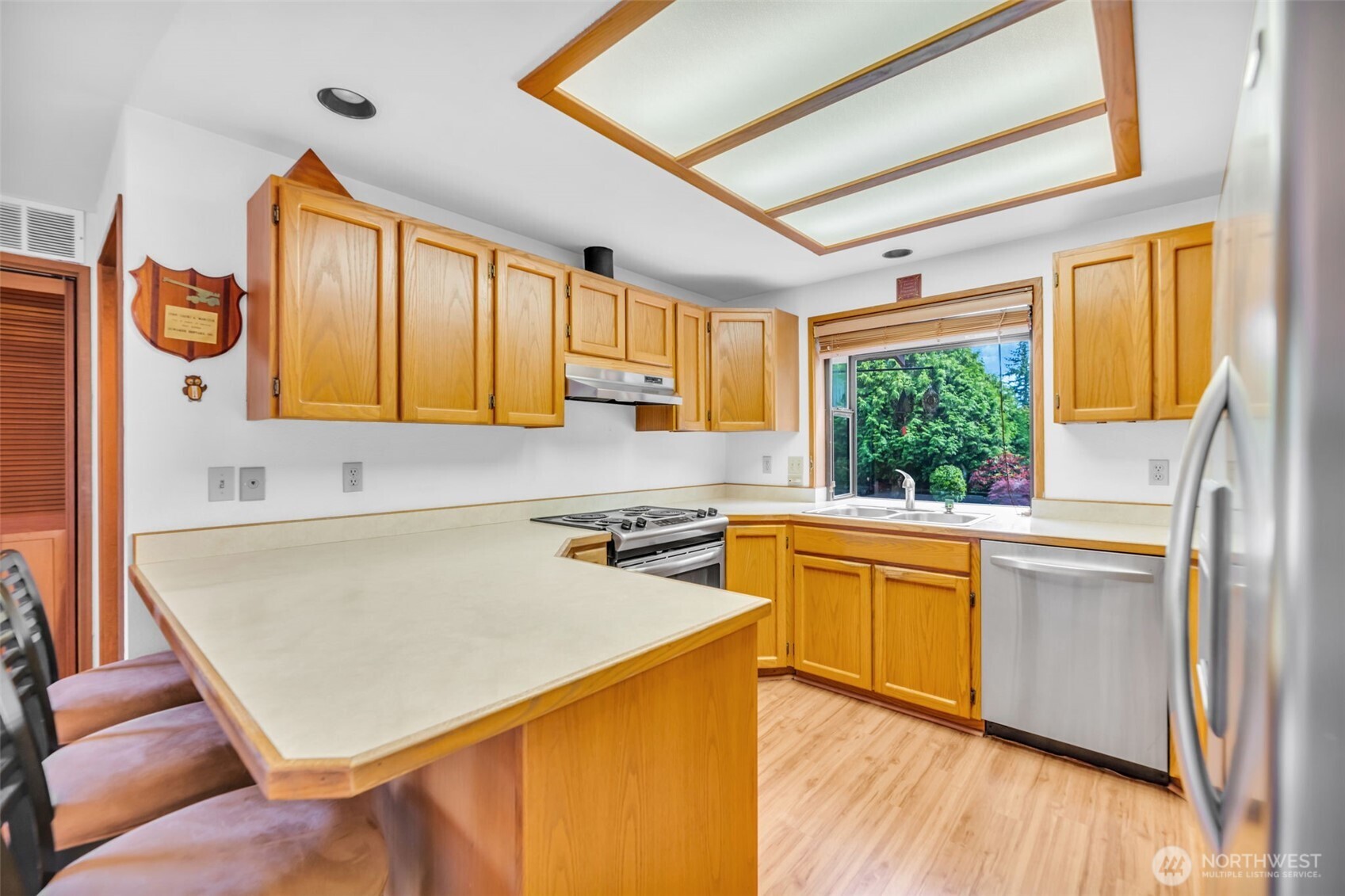623 Southwest 122nd Street Seattle, WA 98146 - Photo 11 of 31 Gallery Image 11