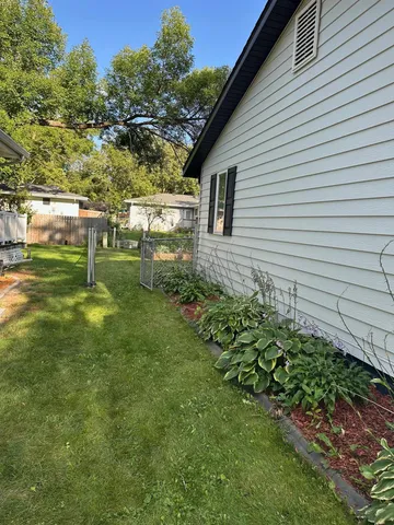 $329,900 | 735 Sunset Street Southwest, Hutchinson, MN 55350
