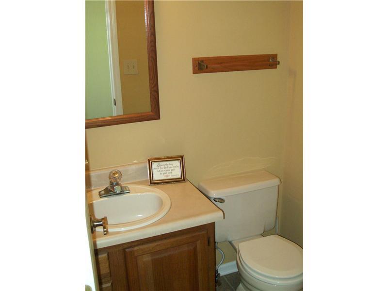 1715 Brer Rabbit Drive Greenwood, IN 46143 - Photo 12 of 24 Gallery Image 12