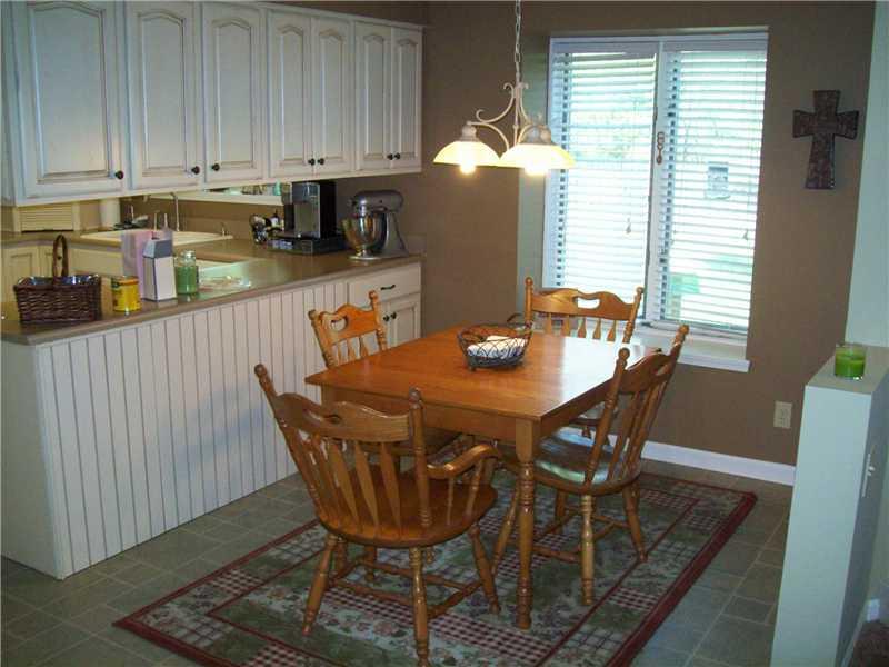 1715 Brer Rabbit Drive Greenwood, IN 46143 - Photo 6 of 24 Gallery Image 6
