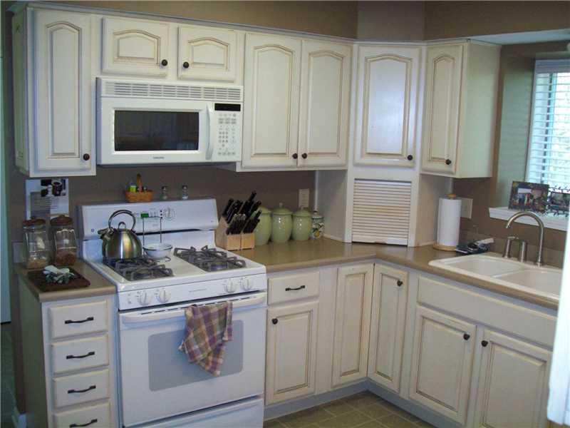 1715 Brer Rabbit Drive Greenwood, IN 46143 - Photo 7 of 24 Gallery Image 7