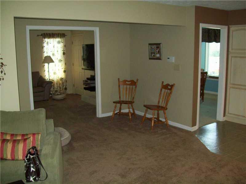 1715 Brer Rabbit Drive Greenwood, IN 46143 - Photo 10 of 24 Gallery Image 10