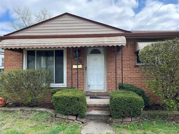 $195,000 | 28810 Townley Street, Madison Heights, MI 48071
