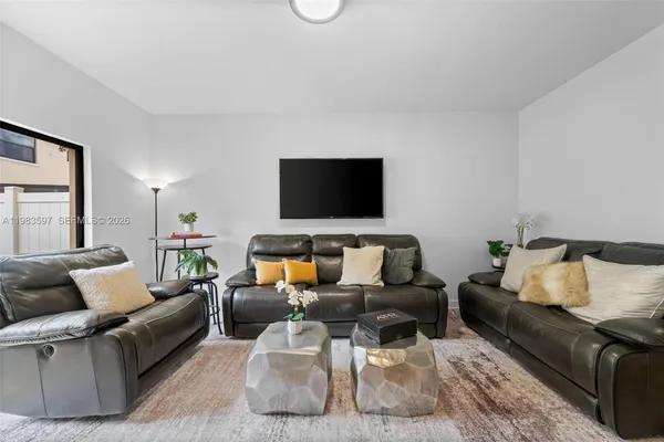 $520,000 | 9380 West 33rd Lane, Hialeah, FL 33018