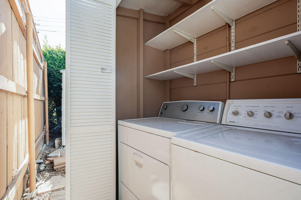 2605 Bath Street Santa Barbara, CA 93105 - Photo 20 of 20 a utility room with dryer and washer