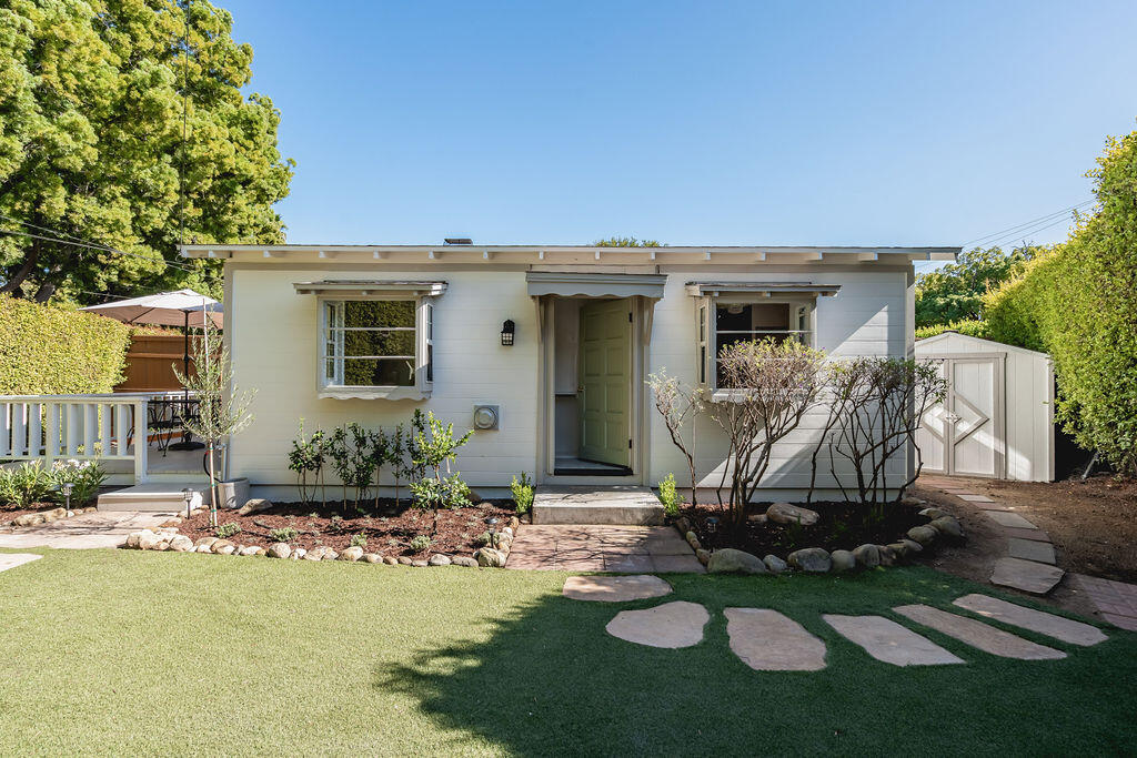2605 Bath Street Santa Barbara, CA 93105 - Photo 3 of 20 a view of a house with backyard and garden