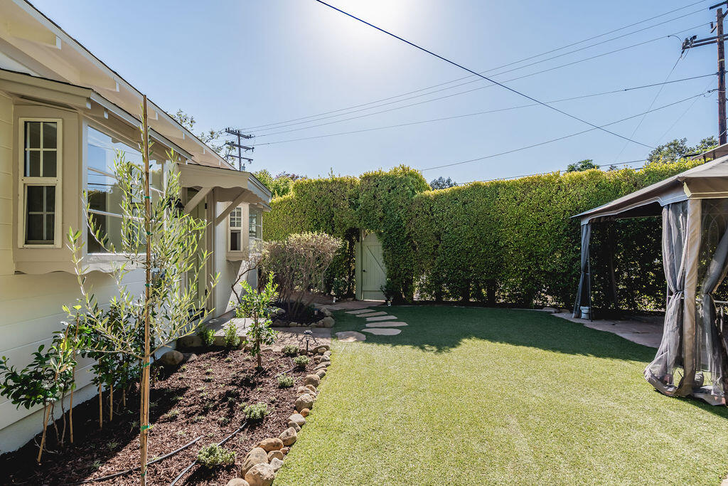 2605 Bath Street Santa Barbara, CA 93105 - Photo 4 of 20 a view of a house with backyard and porch