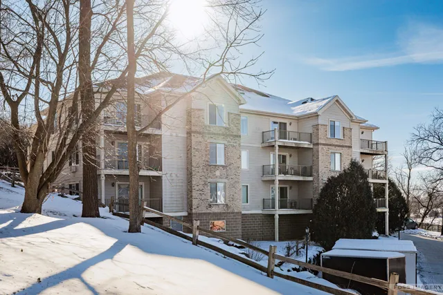 $249,900 | 7203 Mid Town Road, Unit 305, Madison, WI 53719