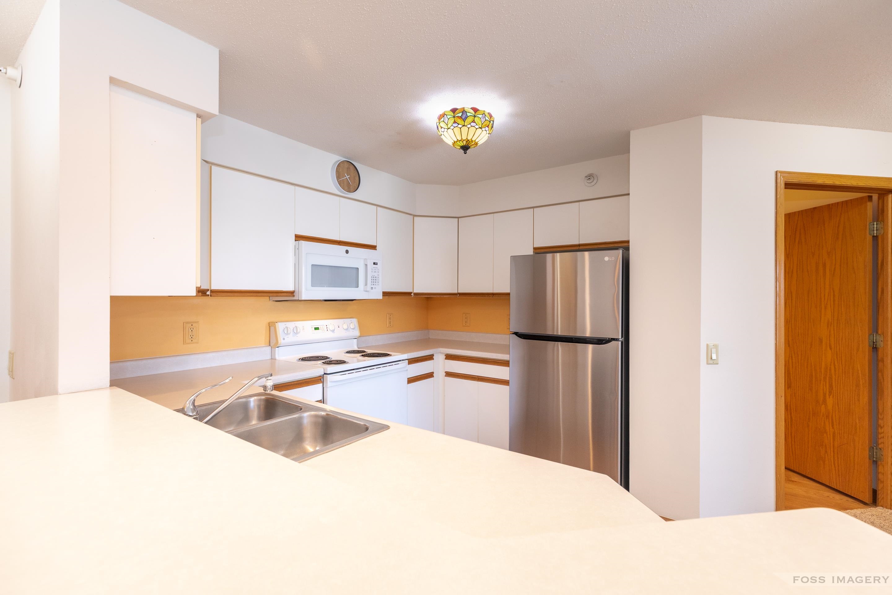 7203 Mid Town Road, Unit 305 Madison, WI 53719 - Photo 3 of 18