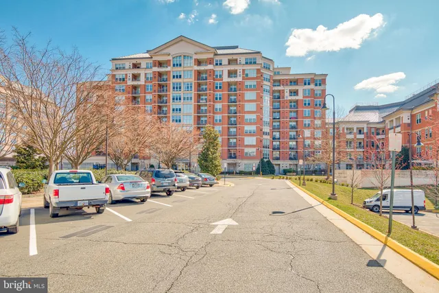 $420,000 | 11770 Sunrise Valley Drive, Unit 325, Reston, VA 20191