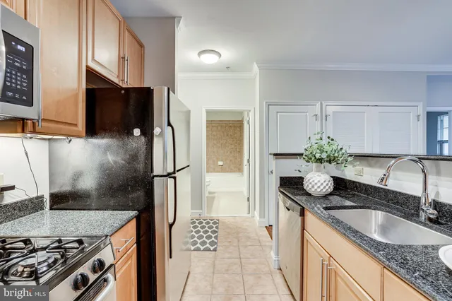 $420,000 | 11770 Sunrise Valley Drive, Unit 325, Reston, VA 20191