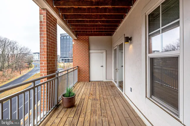 $420,000 | 11770 Sunrise Valley Drive, Unit 325, Reston, VA 20191