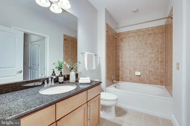 $420,000 | 11770 Sunrise Valley Drive, Unit 325, Reston, VA 20191