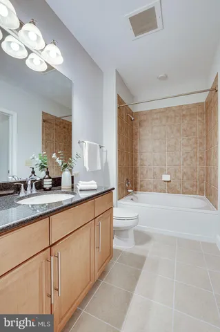 $420,000 | 11770 Sunrise Valley Drive, Unit 325, Reston, VA 20191