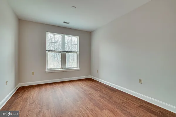 $408,990 | 11770 Sunrise Valley Drive, Unit 325, Reston, VA 20191