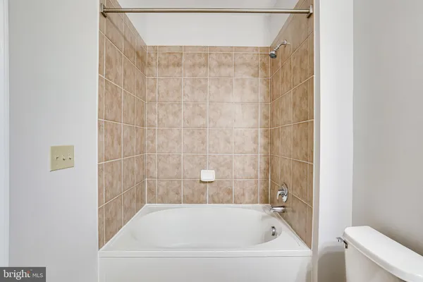 $408,990 | 11770 Sunrise Valley Drive, Unit 325, Reston, VA 20191