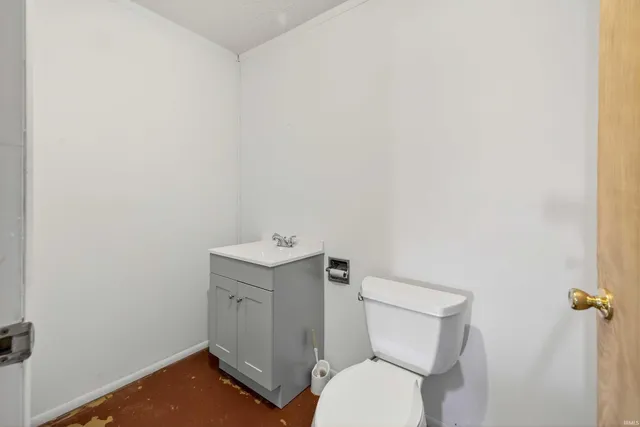 $169,900 | 1465 Moto Cross Road, Mitchell, IN 47446