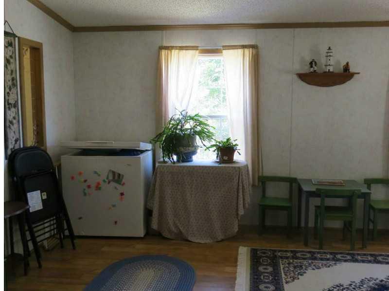 485 Front Ridge Road Penobscot, ME 04476 - Photo 10 of 35 Family Room.