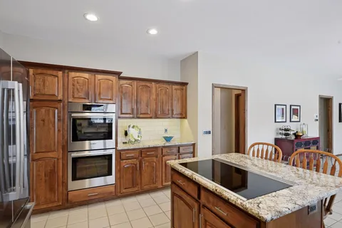 $950,000 | 11824 Welters Way, Eden Prairie, MN 55347