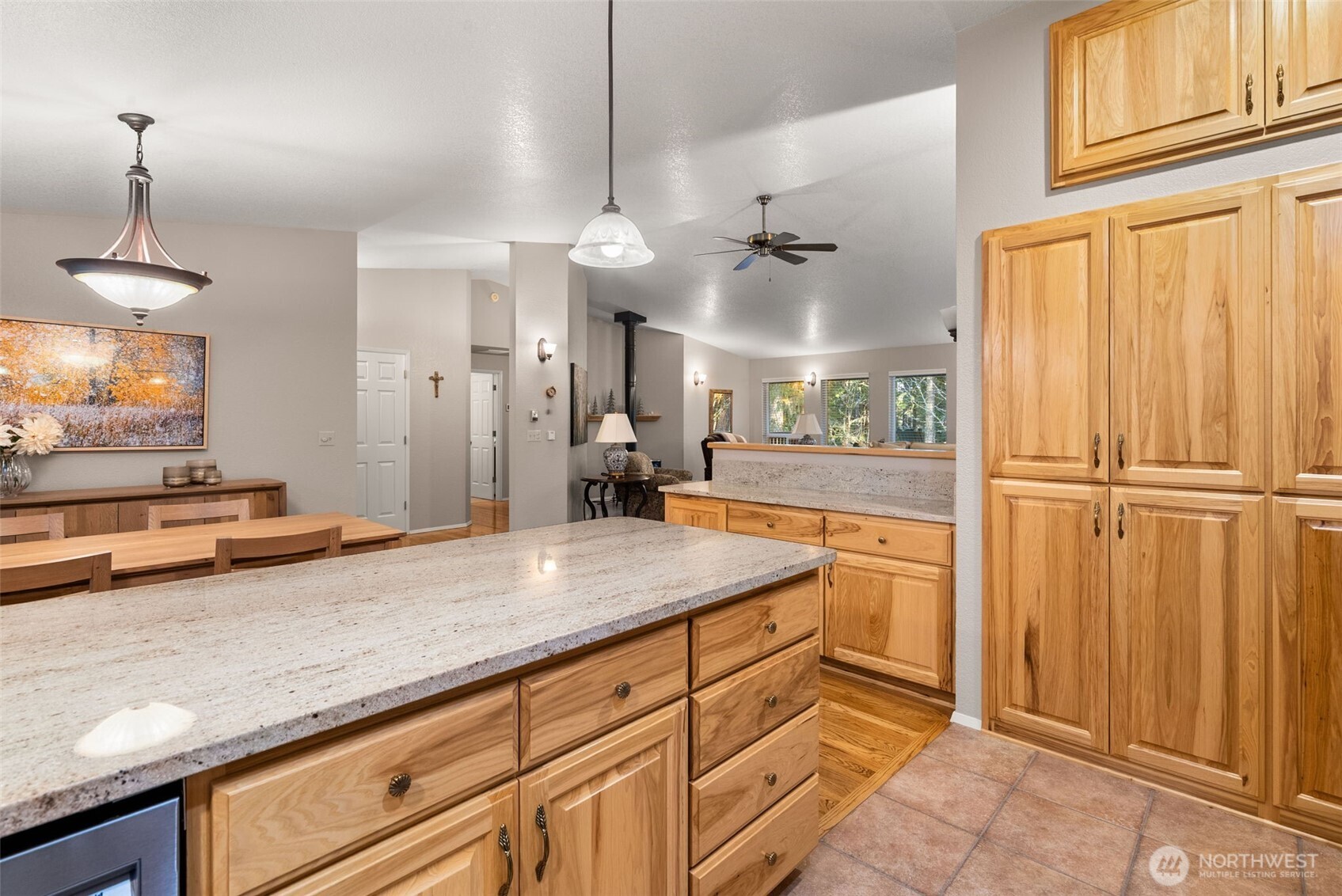 4918 Shellridge Road Northwest Olympia, WA 98502 - Photo 11 of 35 Gallery Image 11