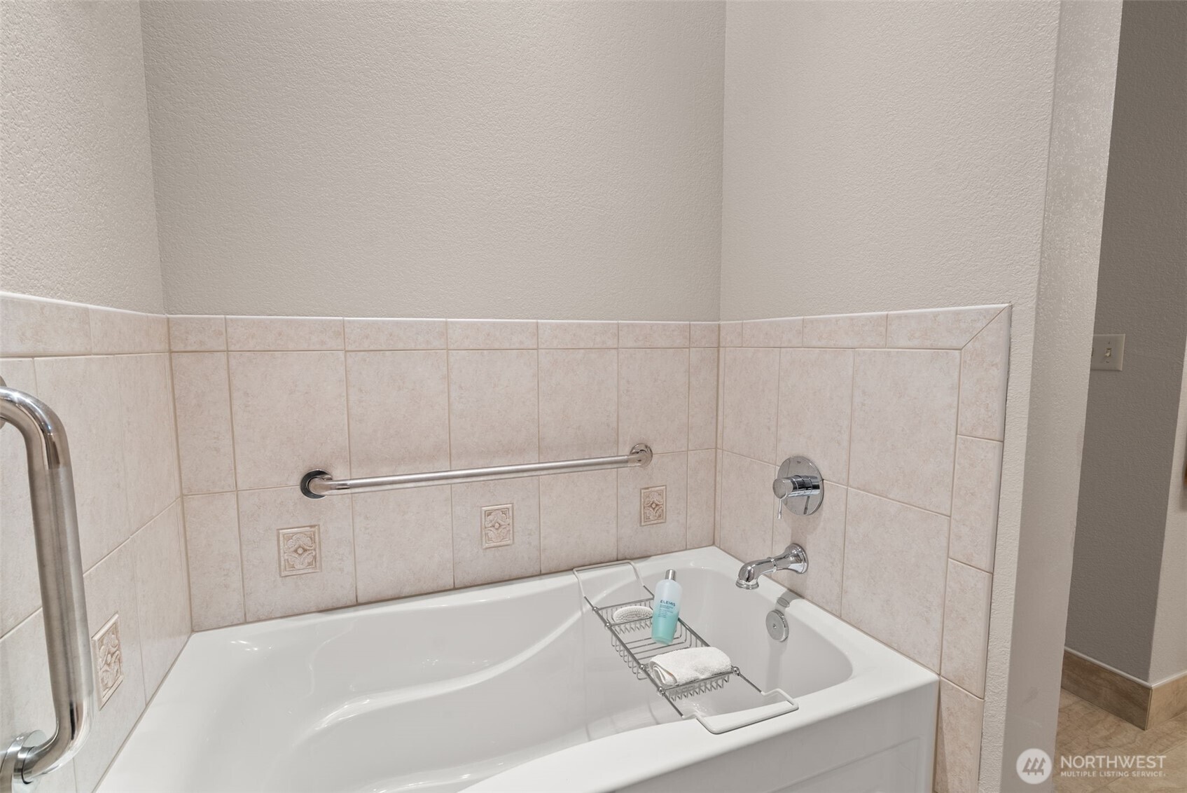4918 Shellridge Road Northwest Olympia, WA 98502 - Photo 16 of 35 Gallery Image 16