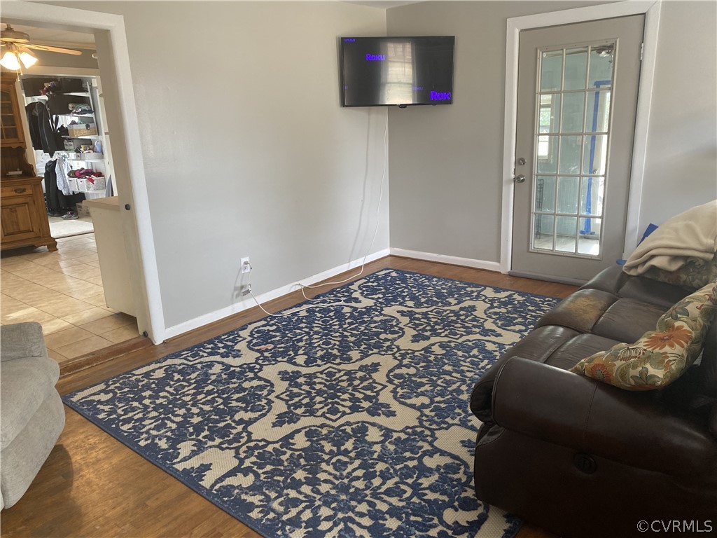 17801 Sandy Ford Road Petersburg, VA 23803 - Photo 3 of 5 Gallery Image 3