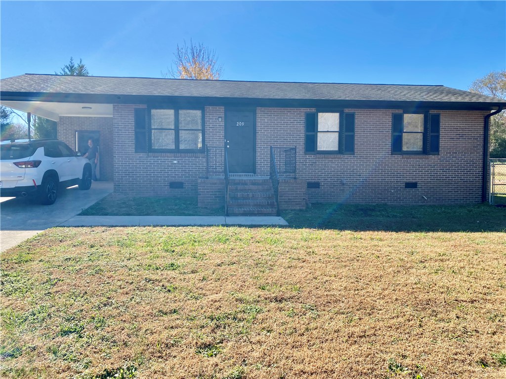 209 Bluefield Road Starr, SC 29684 - Photo 1 of 20