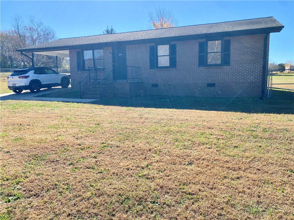209 Bluefield Road Starr, SC 29684 - Photo 2 of 20